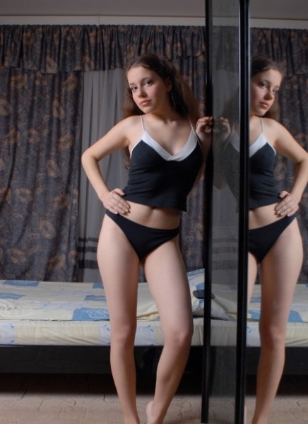 Ани, 21
